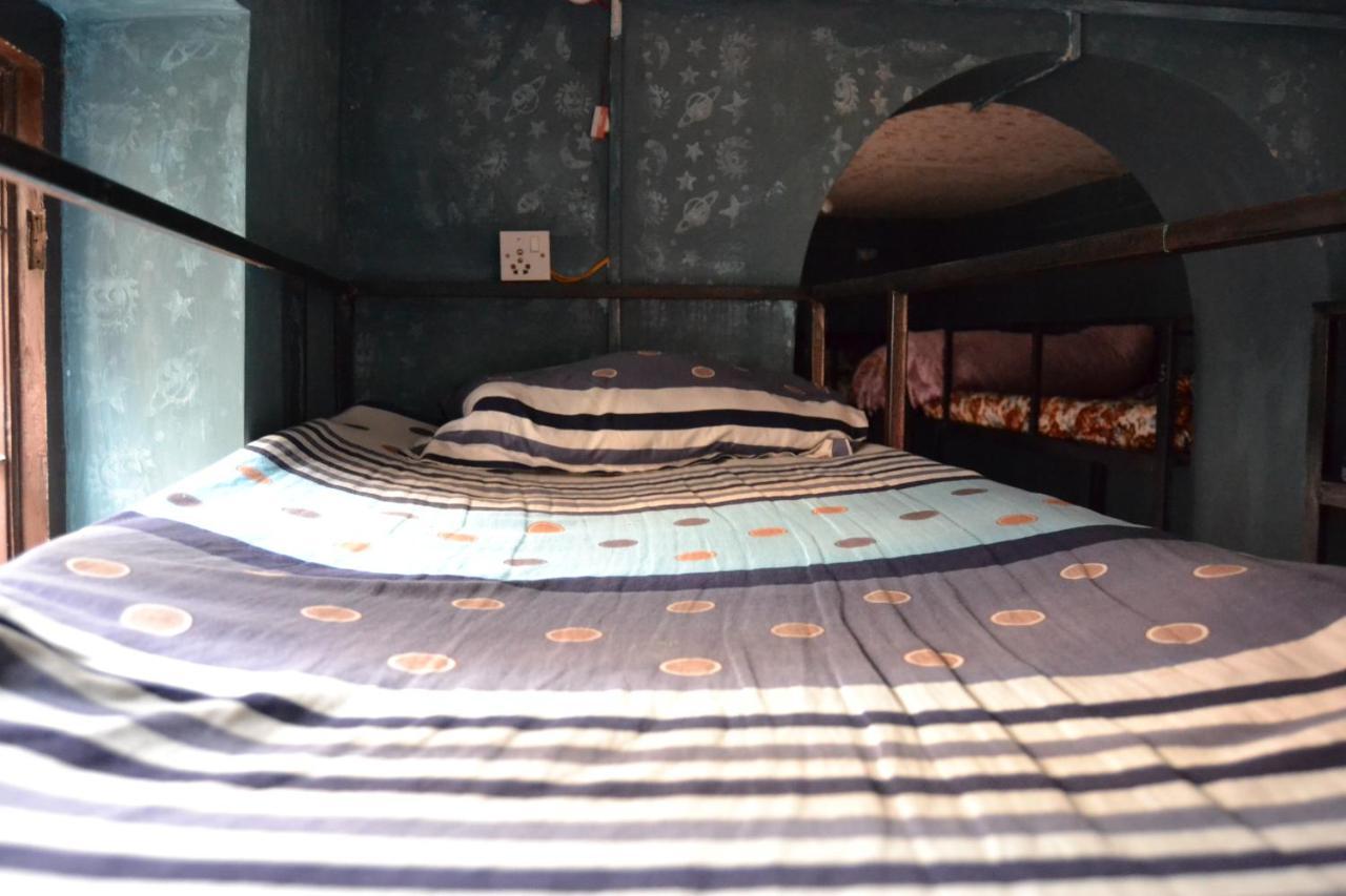 Fireflies Hostel Kathmandu Ngoại thất bức ảnh