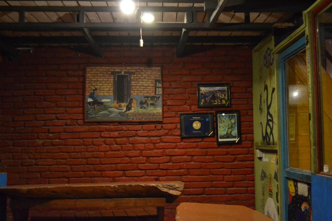 Fireflies Hostel Kathmandu Ngoại thất bức ảnh