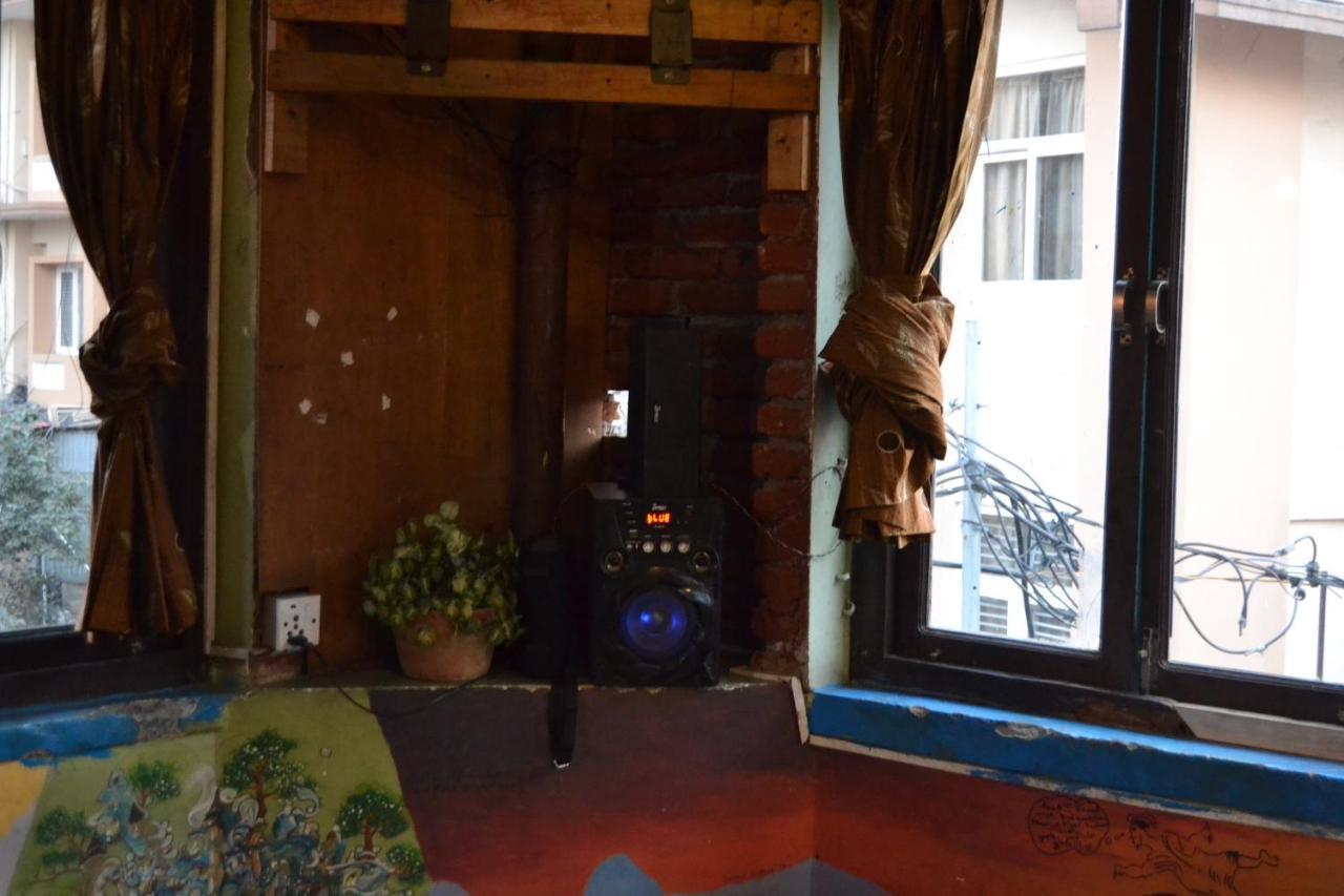 Fireflies Hostel Kathmandu Ngoại thất bức ảnh