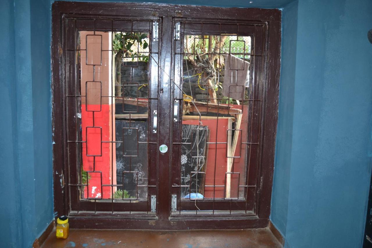 Fireflies Hostel Kathmandu Ngoại thất bức ảnh