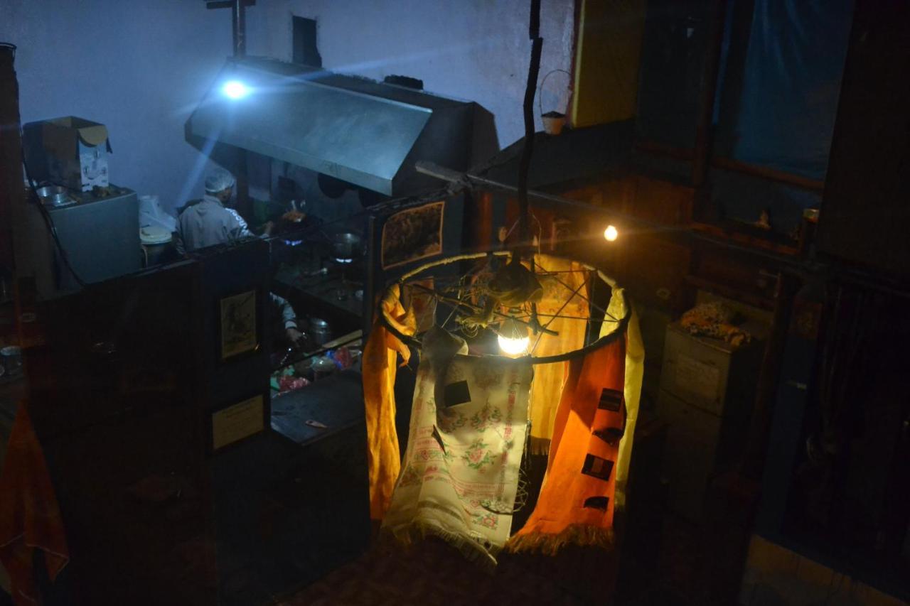 Fireflies Hostel Kathmandu Ngoại thất bức ảnh